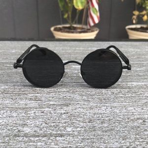 Cruz Bans Circulars All Black